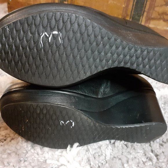 Gotti Leather Wedge Fur Trim Lace Up Tassel Boots 8.5 - Picture 9 of 11